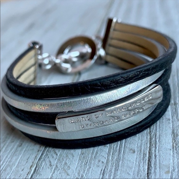 Marc by Marc Jacobs Silver Black multi leather 
Toggle Bracelet - Picture 2 of 6